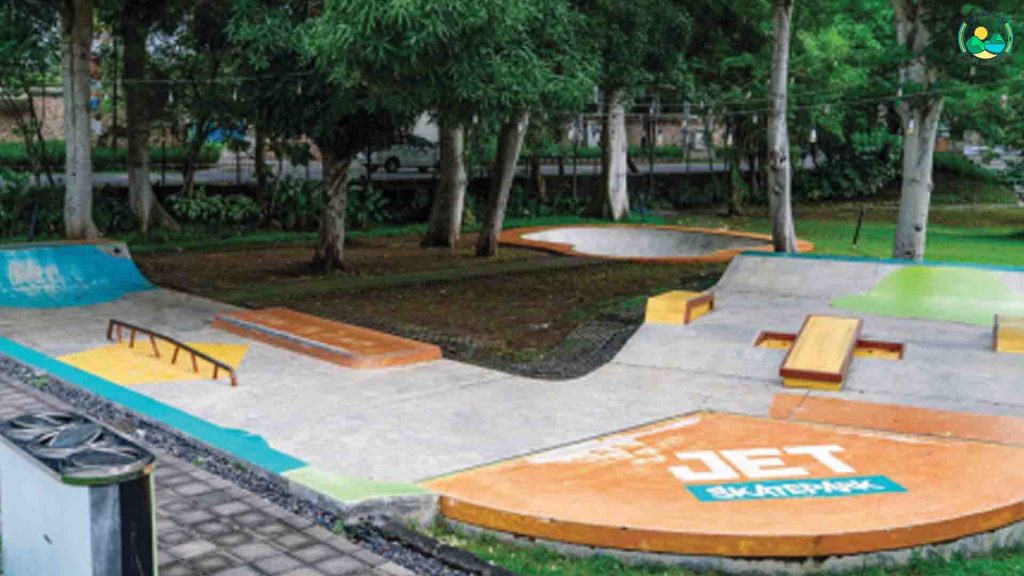 Jet Skatepark Jimbaran Hub Bali, arena seru untuk skateboard, BMX, dan acara komunitas outdoor.