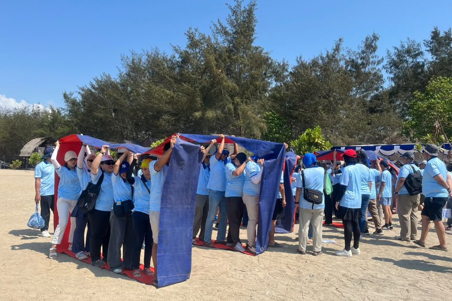 Aktivitas outing kantor di Bali seperti Amazing Race, rafting, beach games, ATV adventure, dan fun games team building